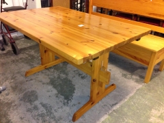 Köksbord